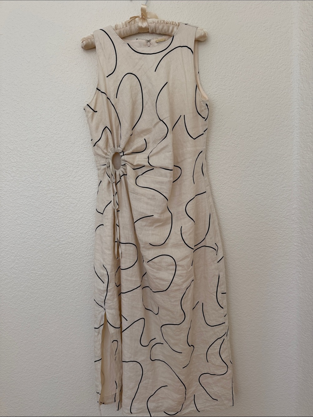 Magaschoni Cream Midi Dress with Black Abstract Lines